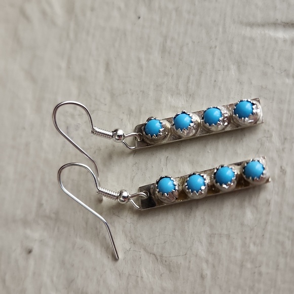 Pretty NWOT Native American Navajo Turquoise Dangle Bar Earrings 🩵🎁 - Picture 2 of 12